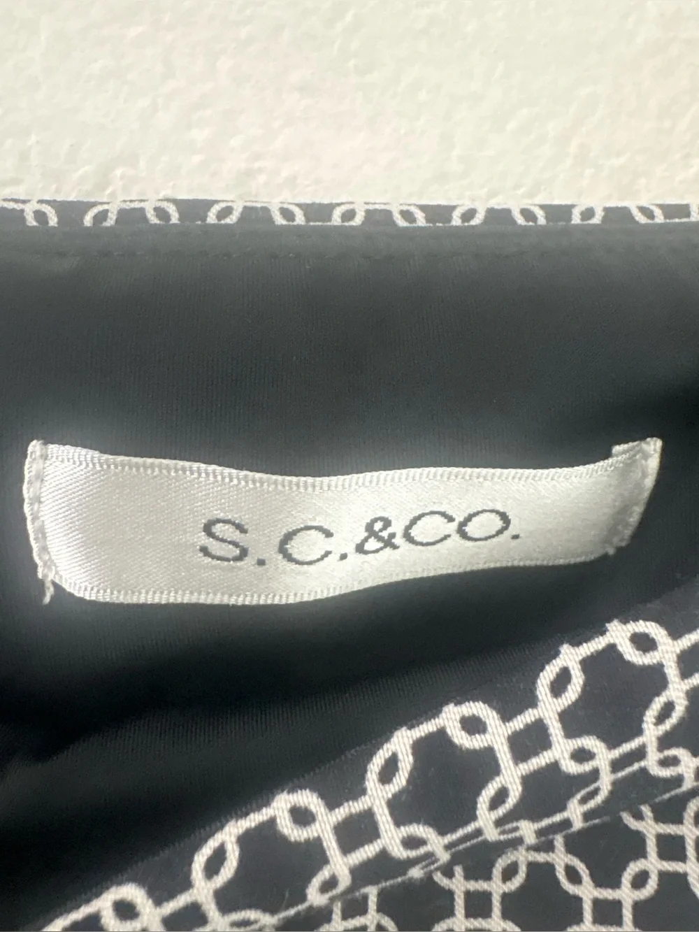 S.C. & Co. Tummy Control black white geometric patterned activewear skort XXL